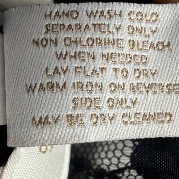 Chicos Womens Black Embroidered Sheer Jacket Sequins Details Sz 3 - Picture 8 of 10